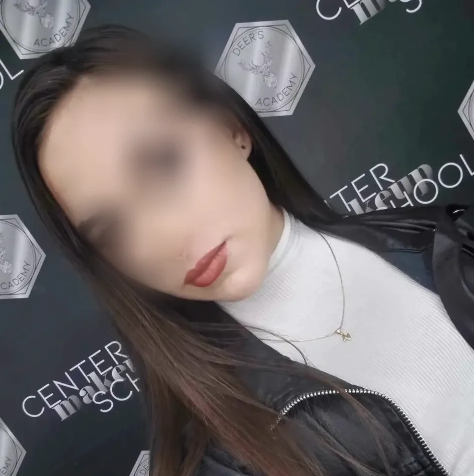 Charlotte, 25