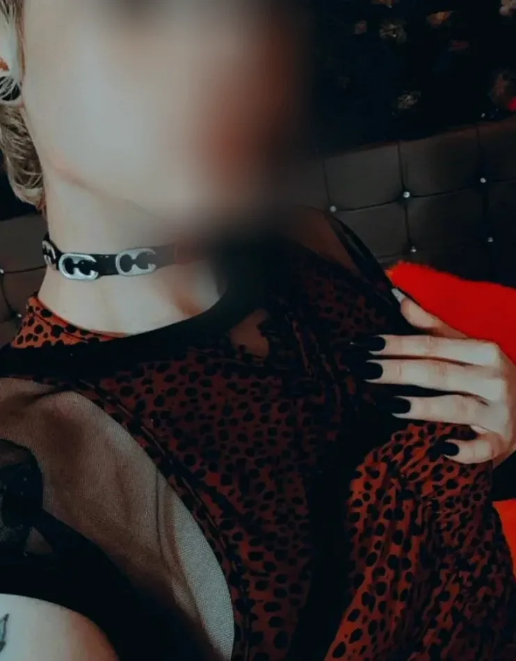 Emily, 27