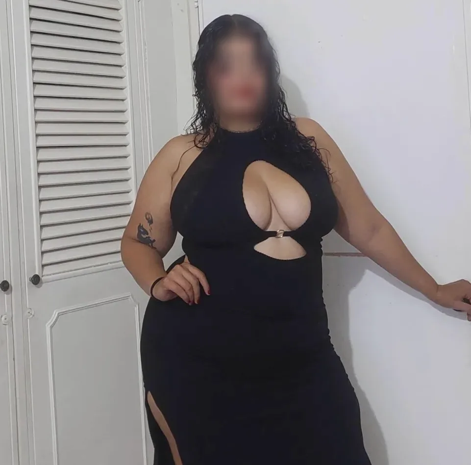 Juliane, 22