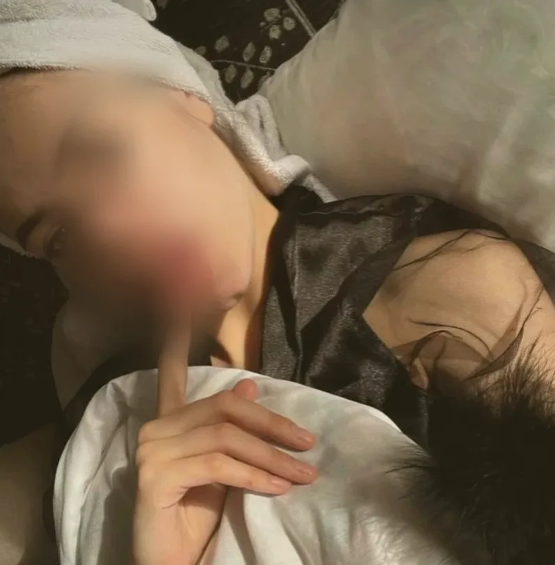 Pauline, 21