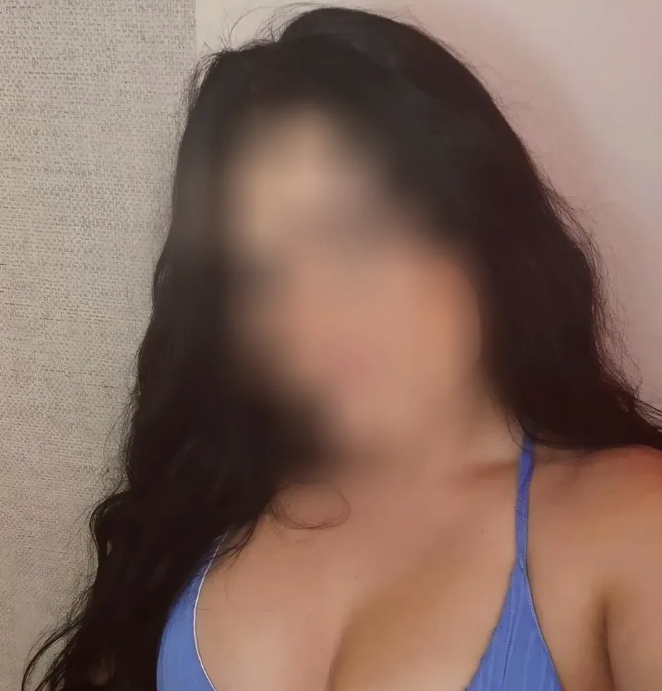 Saskia, 29