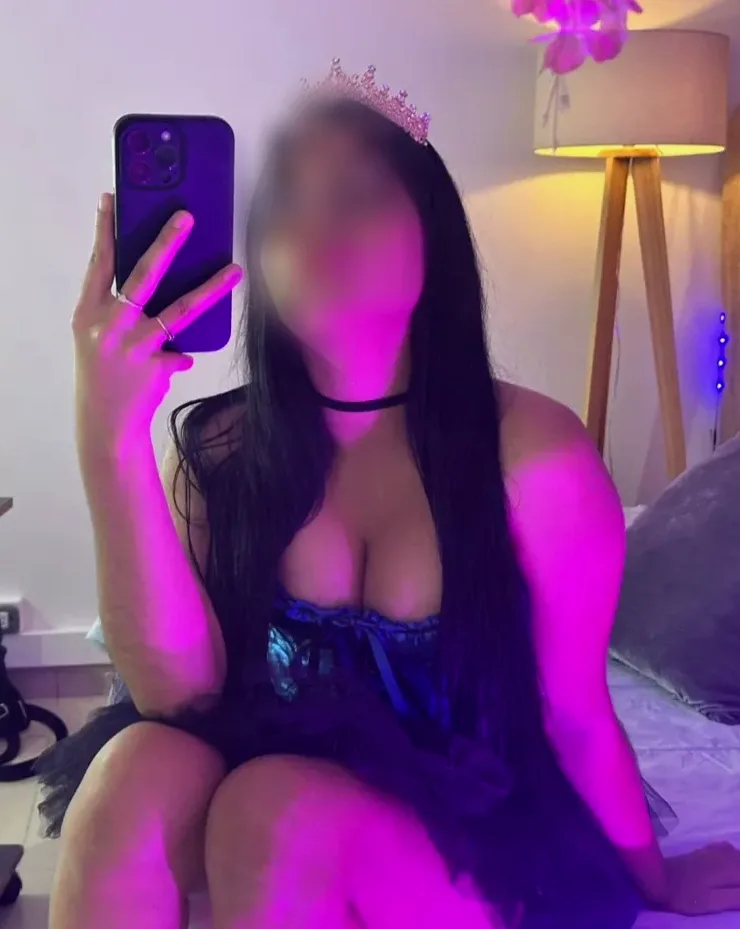 Svenja, 19